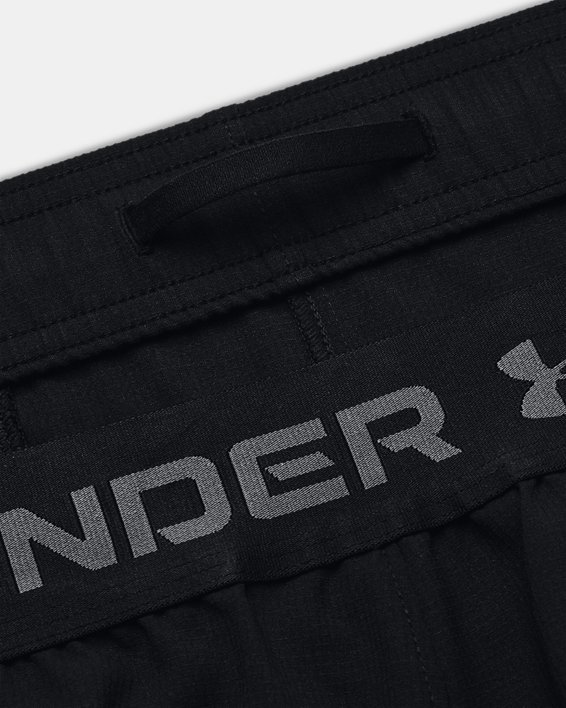 男士UA Vanish Woven 6英寸短褲, Black, pdpMainDesktop image number 4